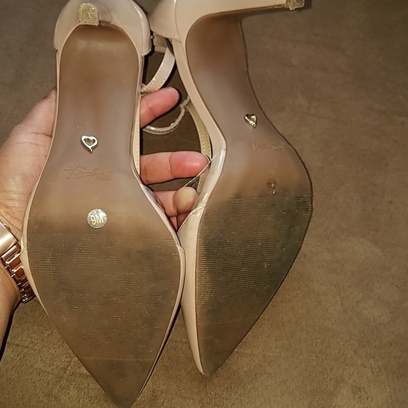 Thalia Sodi T-Strap Nude Heels - Picture 5 of 7